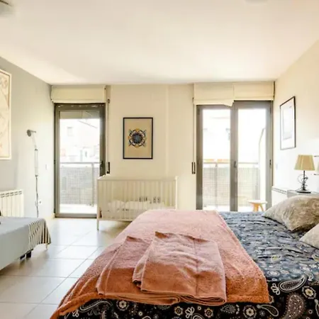 Apt.p/5 15min From Barcelona And Beaches W/terrace