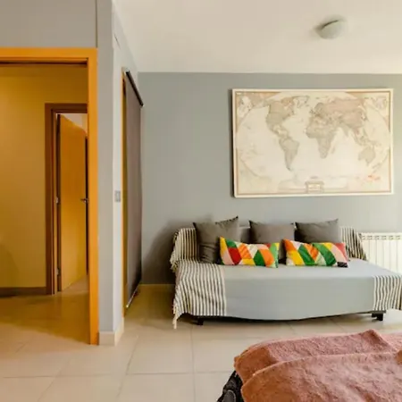 Apt.p/5 15min From Barcelona And Beaches W/terrace Appartamento