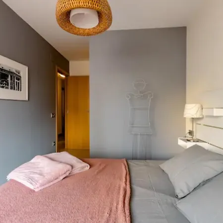 Apt.p/5 15min From Barcelona And Beaches W/terrace Apartamento *