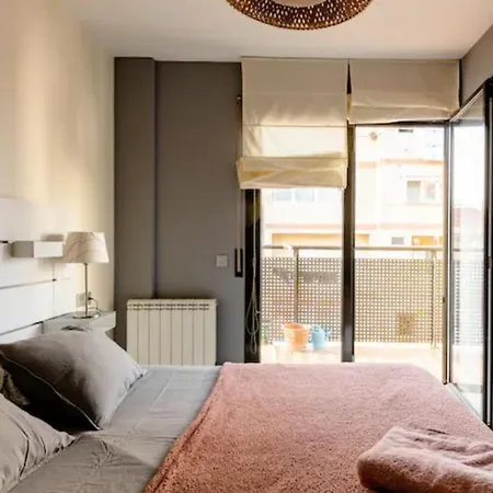 Apt.p/5 15min From Barcelona And Beaches W/terrace *