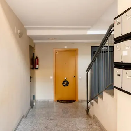 Apt.p/5 15min From Barcelona And Beaches W/terrace Apartamento *